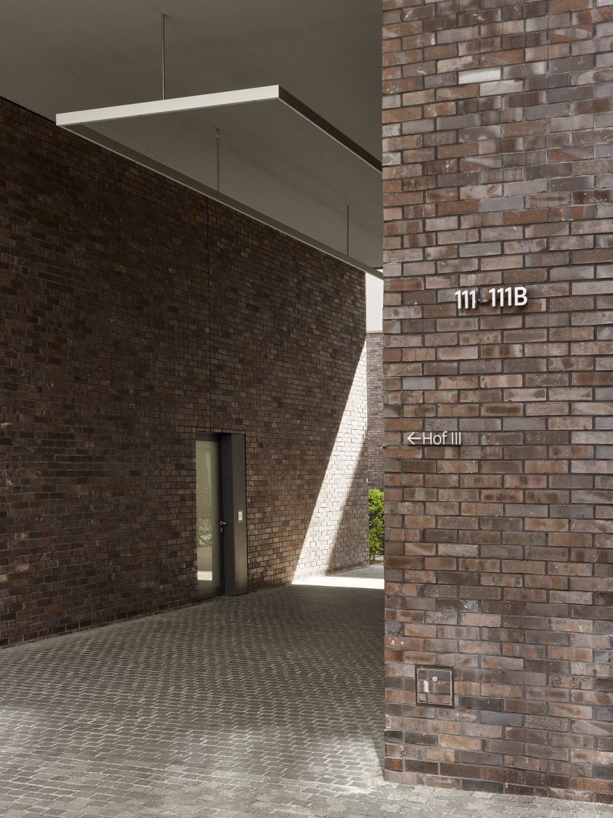 3 Hoefe Office and Residential Building / Tchoban Voss Architekten-42