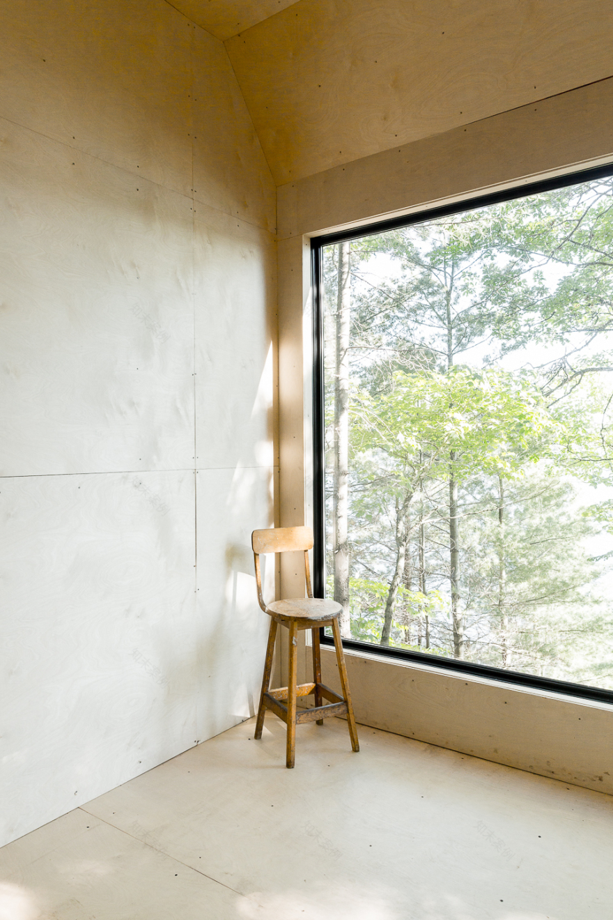 加拿大森林中的冥想小屋丨Tel Aviv 设计工作室 Craft & Bloom-13