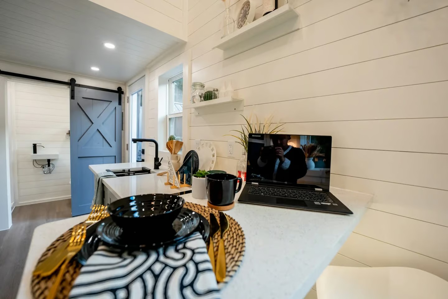 Aria 紧凑型双人小房子丨Dragon Tiny Homes-5