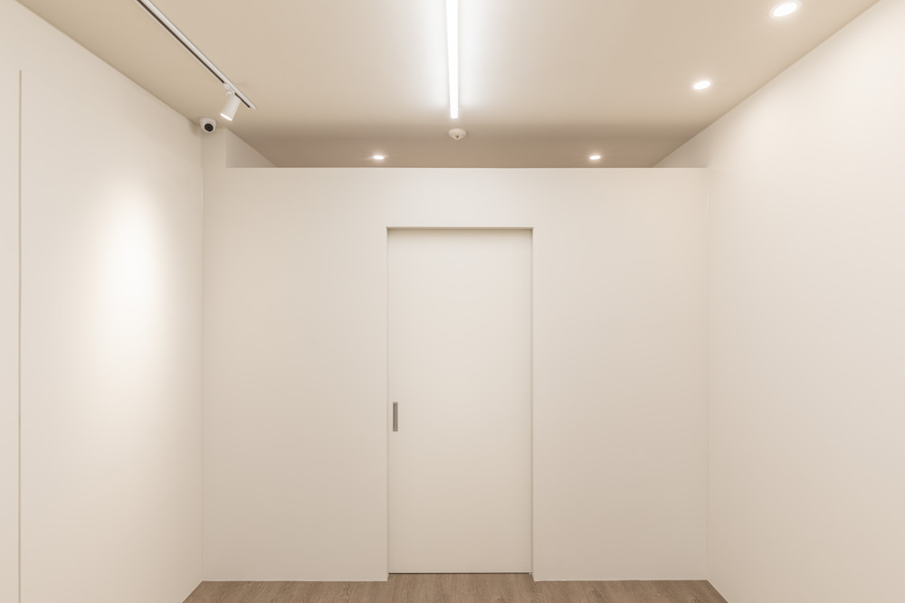 12 平米艺术空间，极简设计打造魅力空间-11