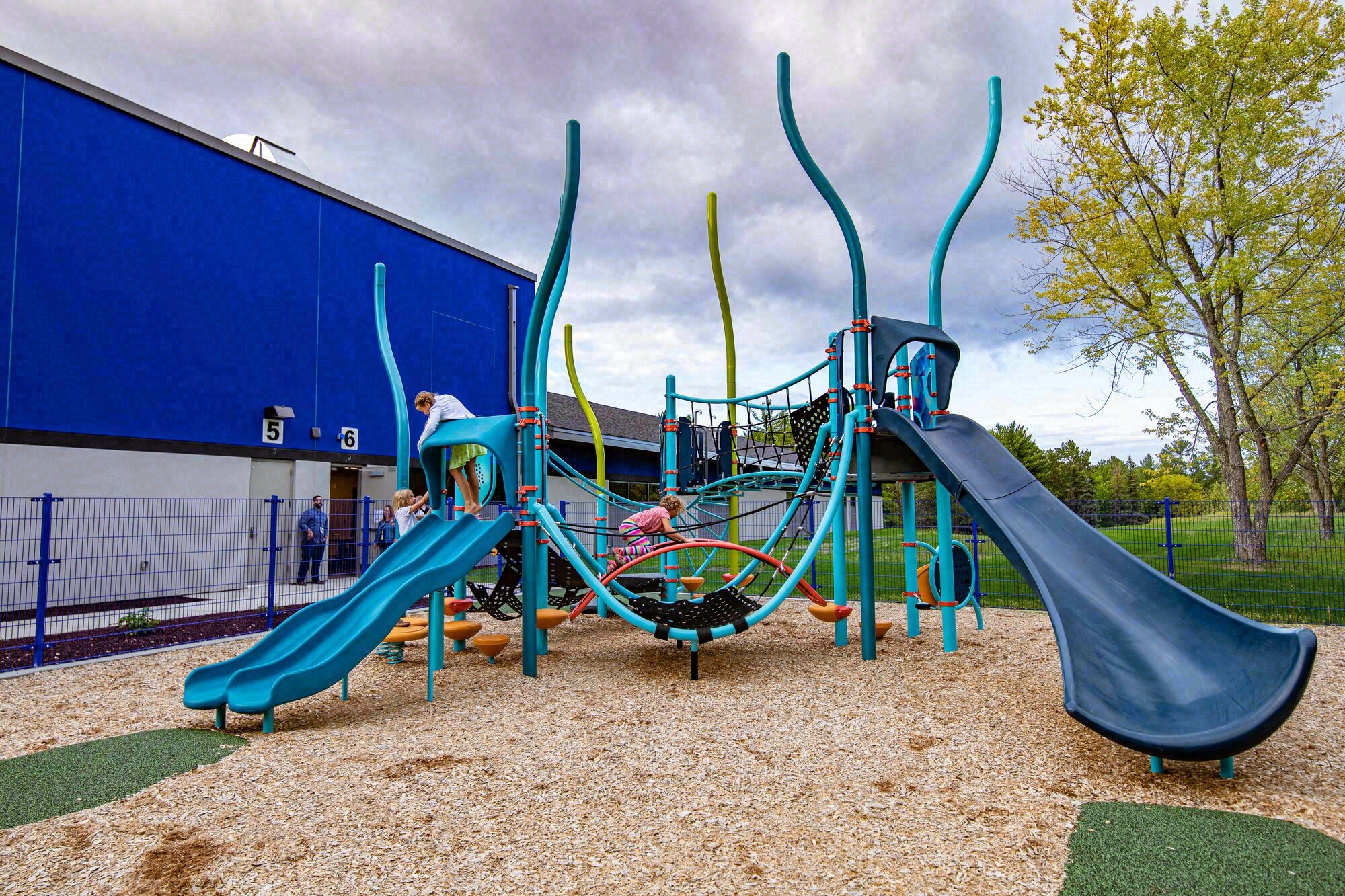 
Smart Play Adventure Playgrounds for Kids 2-12 YearsTogether We Play	-2