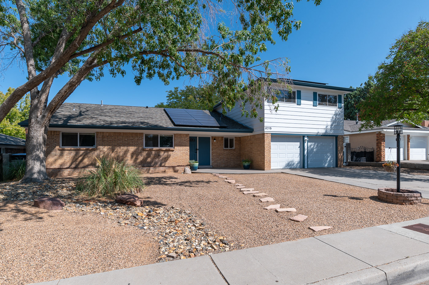 8215 Pickard Ave NE-0