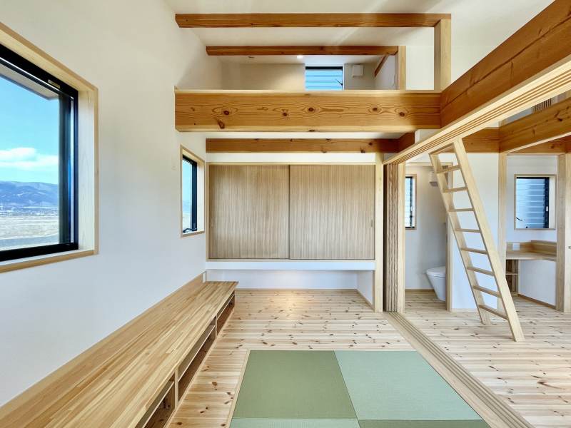 富士山一望！2阶Living的太阳能系统微风自然素材住宅丨探彩工房建築設計事務所-36