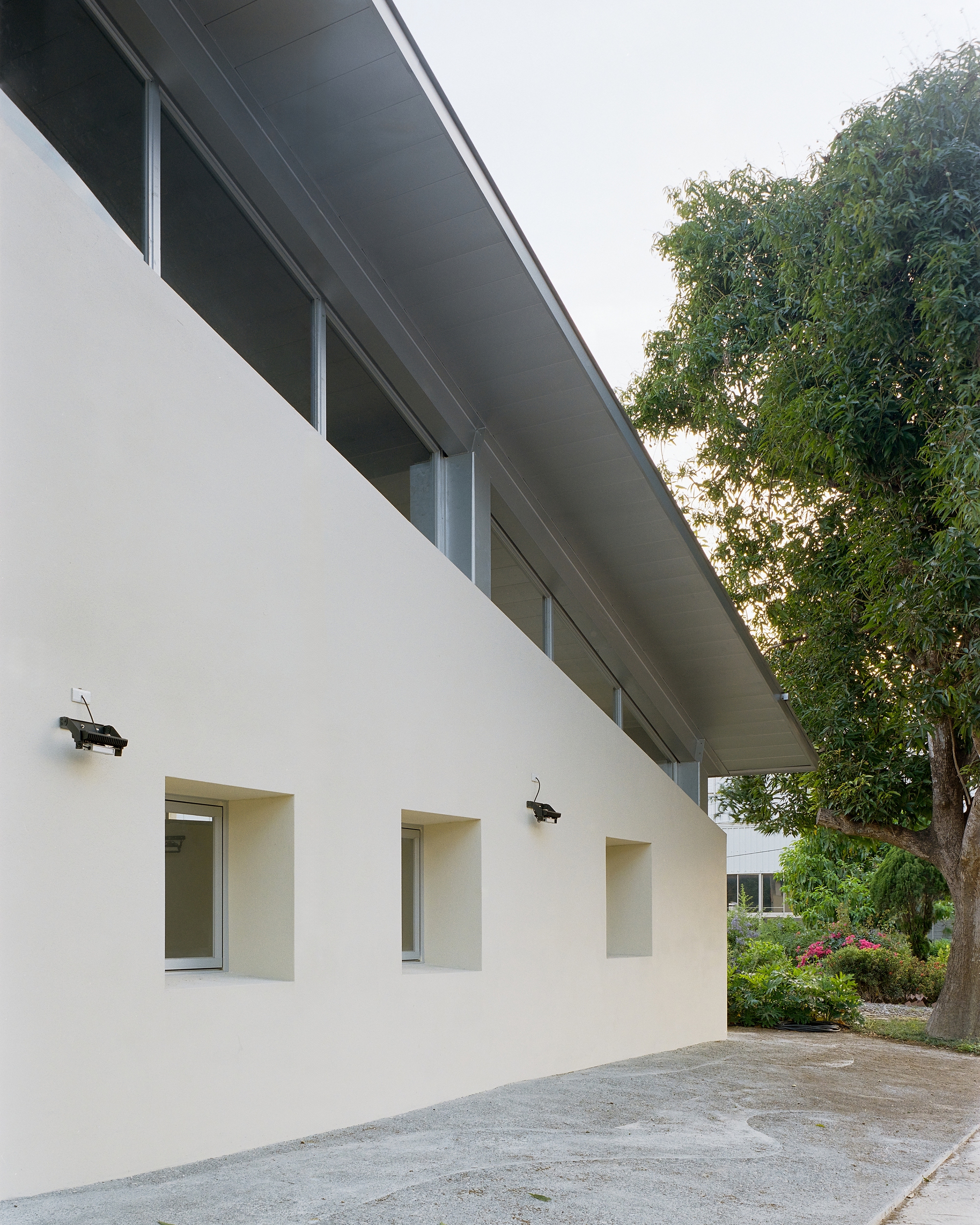 Hilltop House / Office Archipel-34