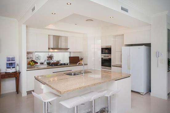 BANANDRESORT 现代风格两层 4 卧室别墅-11