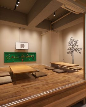 全天营业的家庭式场所(注:ALL DAY表示全天,HOME常见意思是家、家庭、住所 等,这里推测可能是指全天营业的类似家庭氛围的场所,如全天营业的家庭旅馆、全天开放的社区家庭活动中心等,需结合具体语境进一步确定准确含义) 丨日本东京丨岩本胜也+EMBODY DESIGN