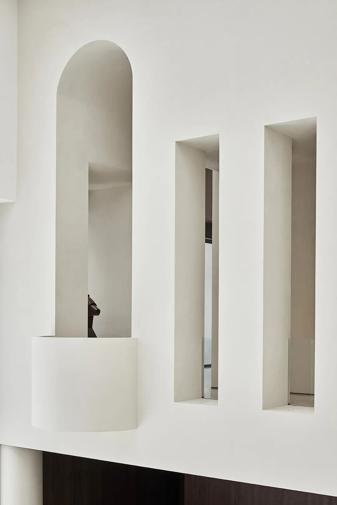 中南置地临沂林樾展示中心 | 原始美感的空间艺术-13