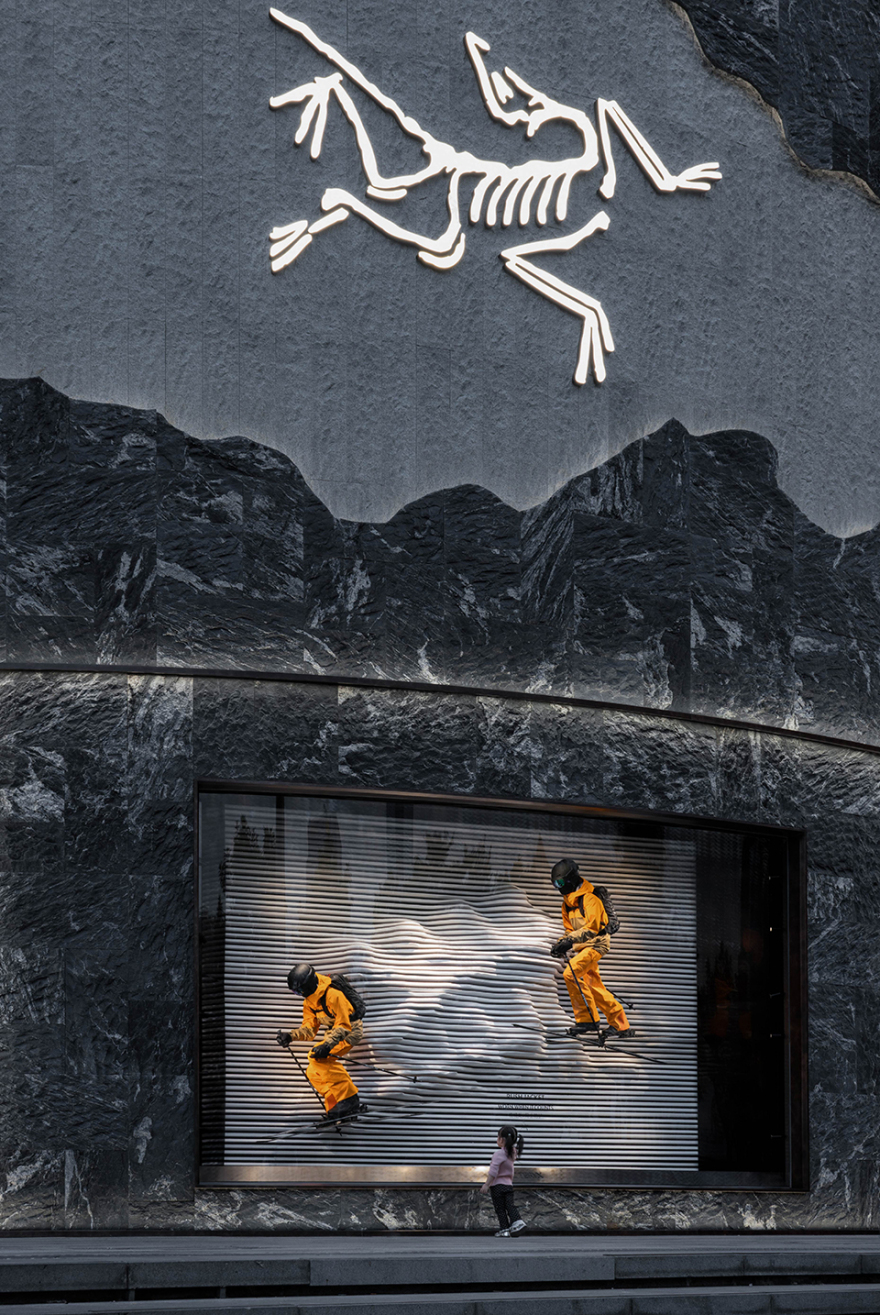 始祖鸟2025 7P\8P系列橱窗及DP设计丨PILLS-73