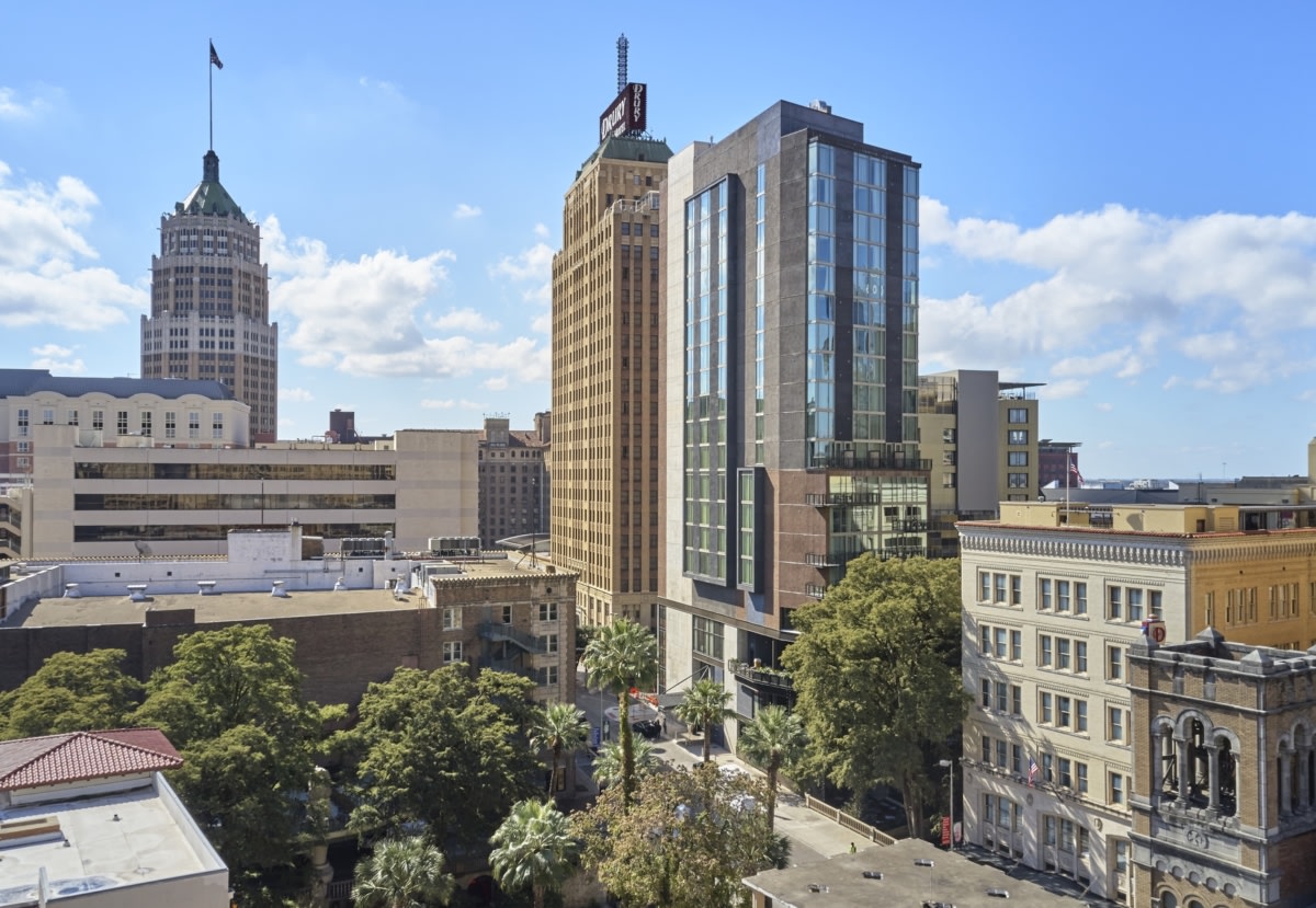 圣安东尼奥河滨希尔顿树冠酒店丨美国圣安东尼奥丨MARK ZEFF,Gensler,Lake|Flato-6