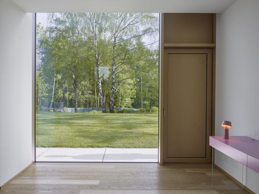 捷克森林中的悬浮别墅-33