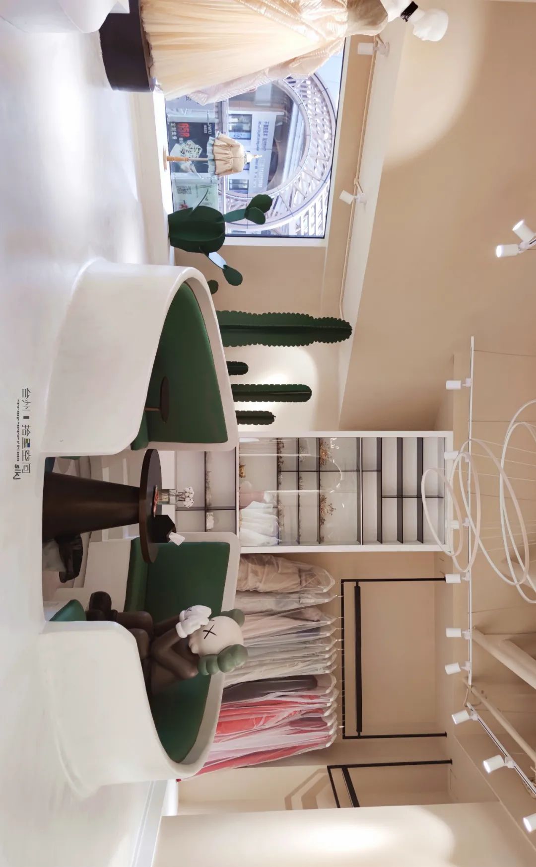 轻奢宫主婚纱店，展现独特审美体验-30