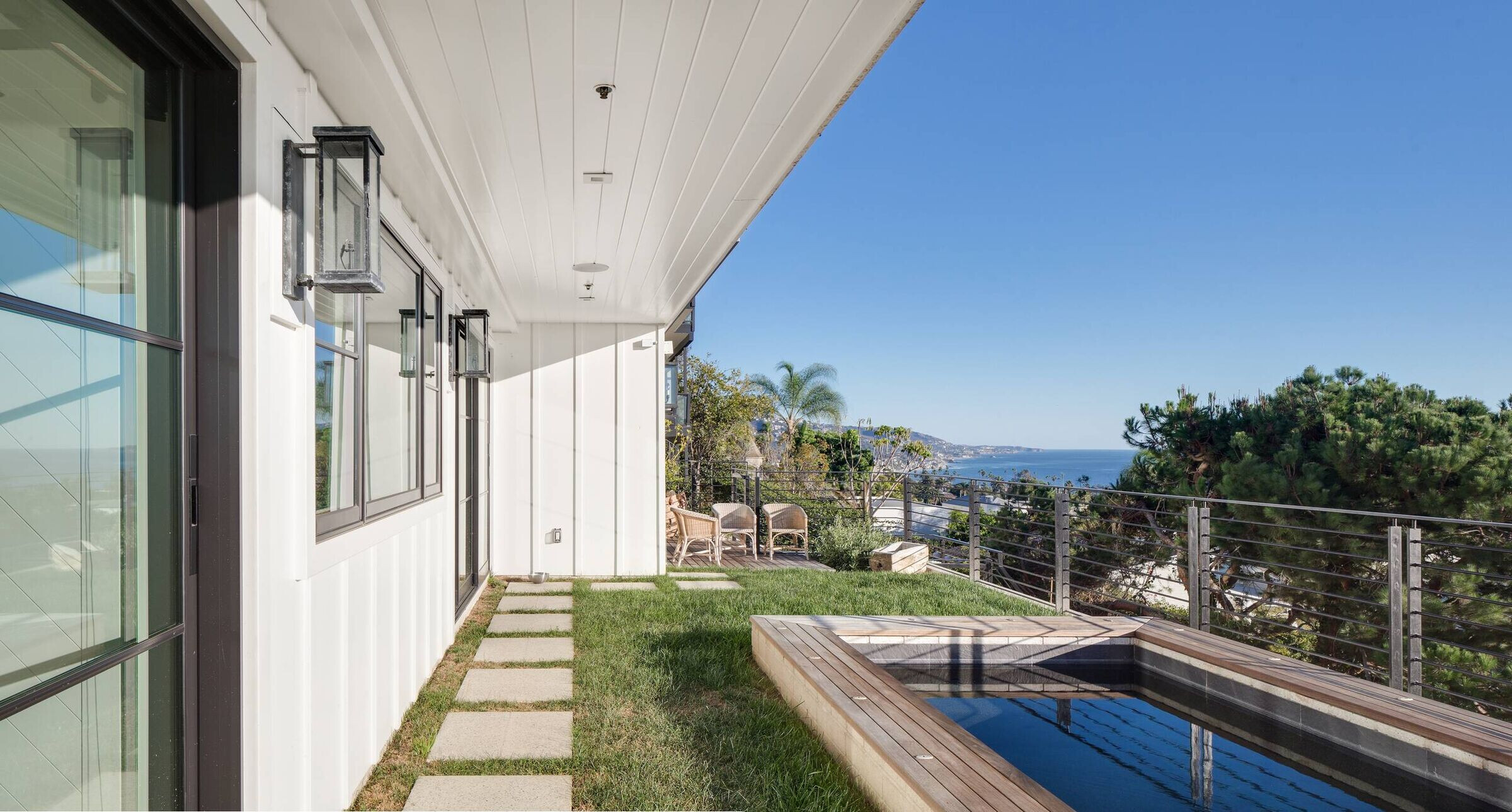 加州阳光下的现代农场住宅-24