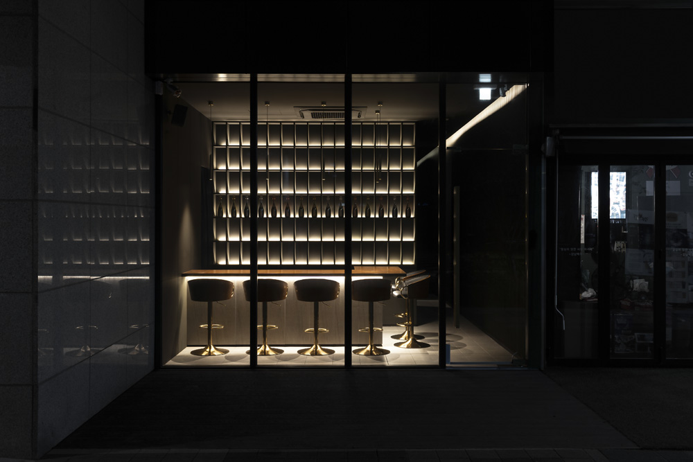 高级黑调，14 平室内设计惊艳之作-2