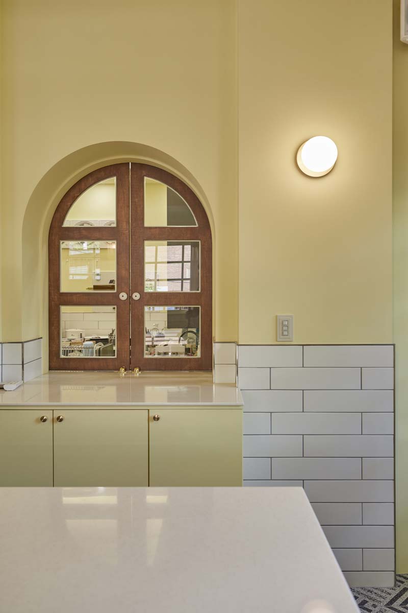 40 平咖啡厅的精致室内设计-13