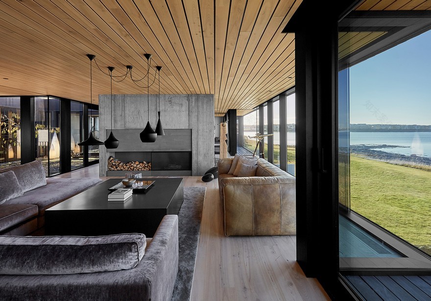 冰岛雷克雅未克七口之家现代住宅设计-8