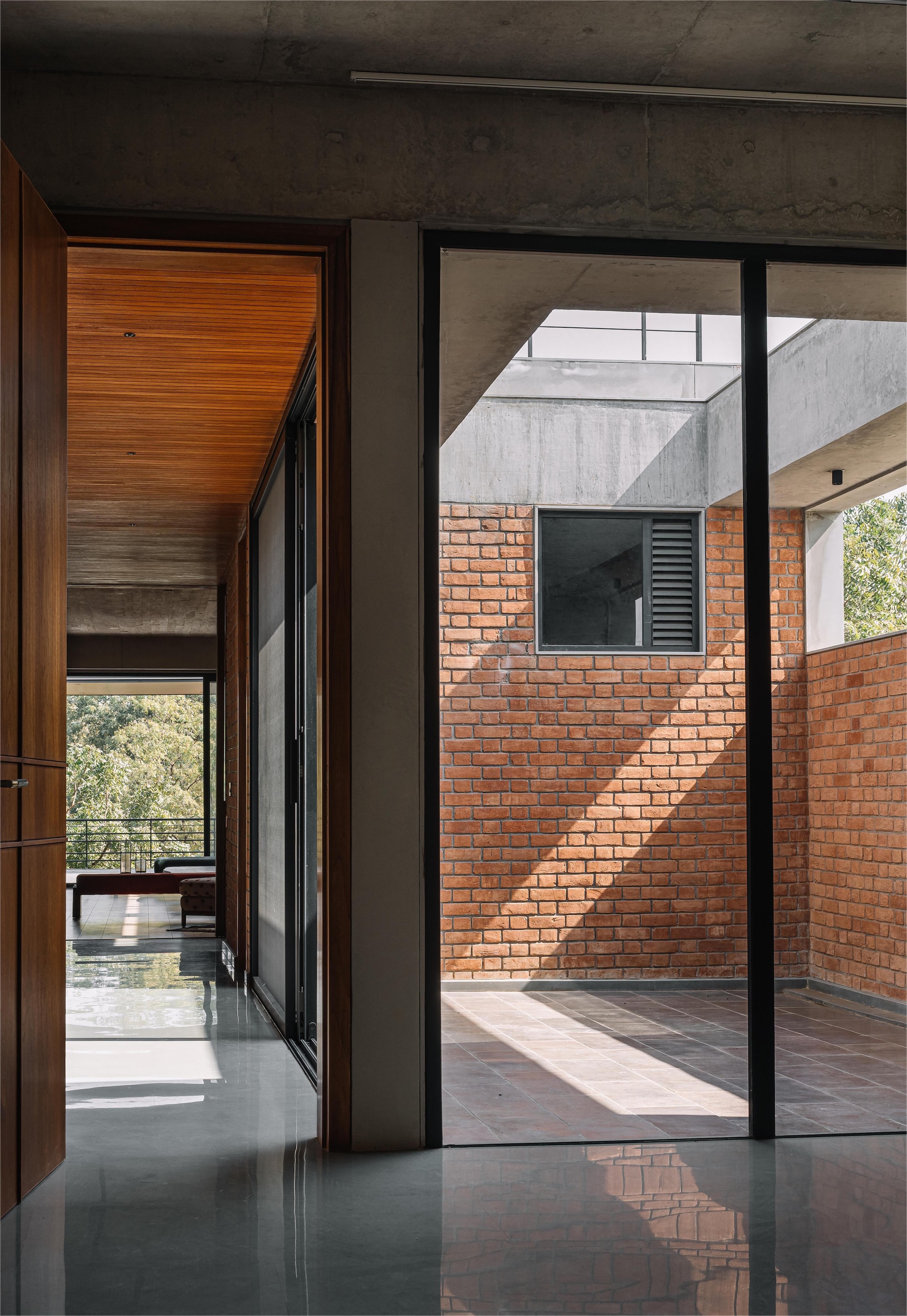 百叶窗屋；百叶窗住宅（具体可根据实际语境确定更准确的译法，此处Louvered常见意思为有百叶窗的，House为房屋、住宅等意思） 丨印度丨andblack design studio-51