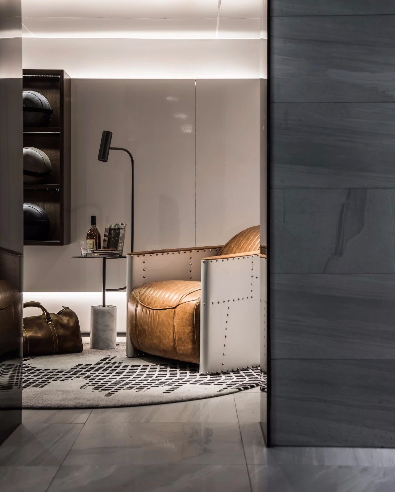 南京宝华山南麓高级灰现代风别墅设计-26