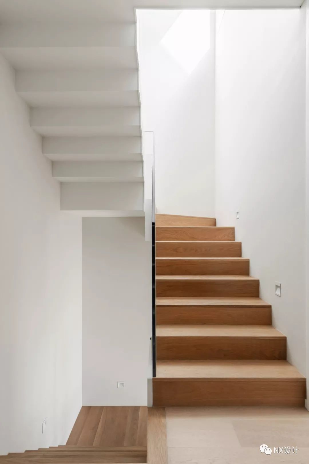 中梁首府 | 倪伟锋的简约错层空间设计-18