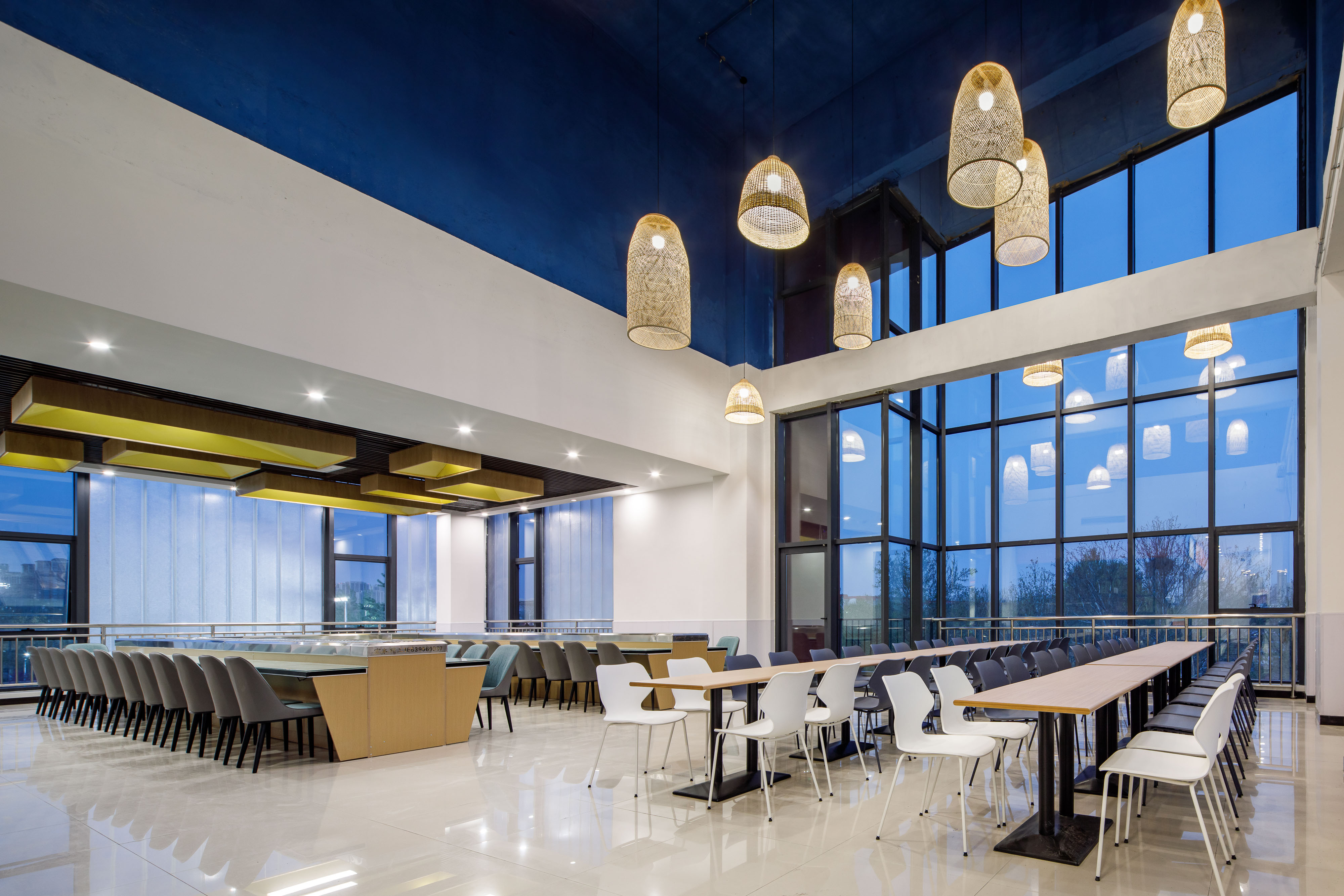 芳华 · 河南工业大学校园餐饮空间设计丨中国郑州丨晓寒建筑空间设计-55