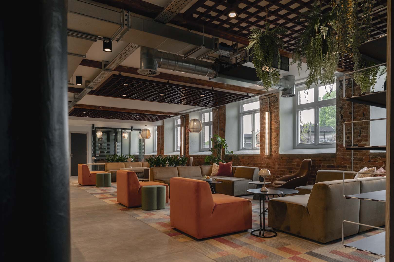 Ekho Studio将历史悠久的维多利亚工厂改造为现代办公空间丨英国-7