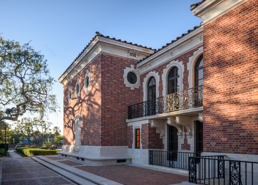 UCLA 图书馆翻新-14