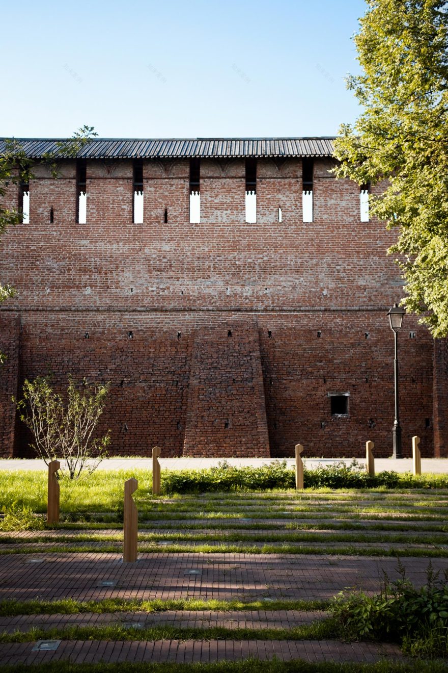 科洛姆纳克里姆林宫城墙下的“闪亮”广场丨俄罗斯丨abbasis-11