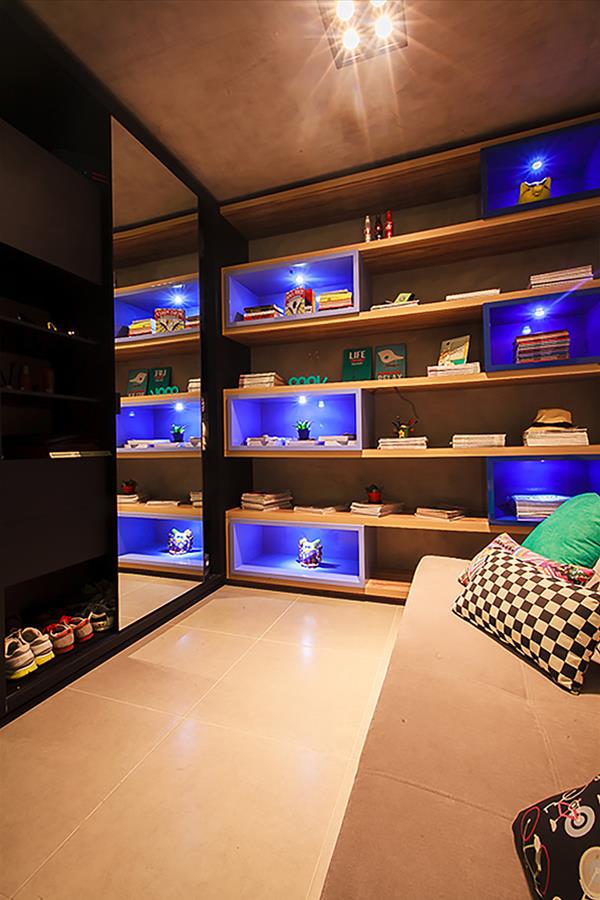 巴西建筑师公寓 | 工业风与自然元素的完美融合-14