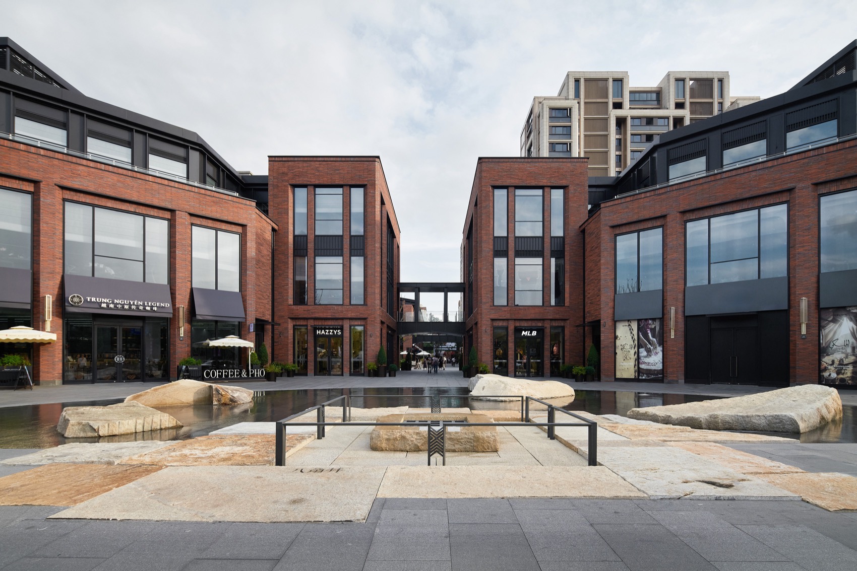 义乌天地八角井广场丨中国浙江丨七月合作社-9