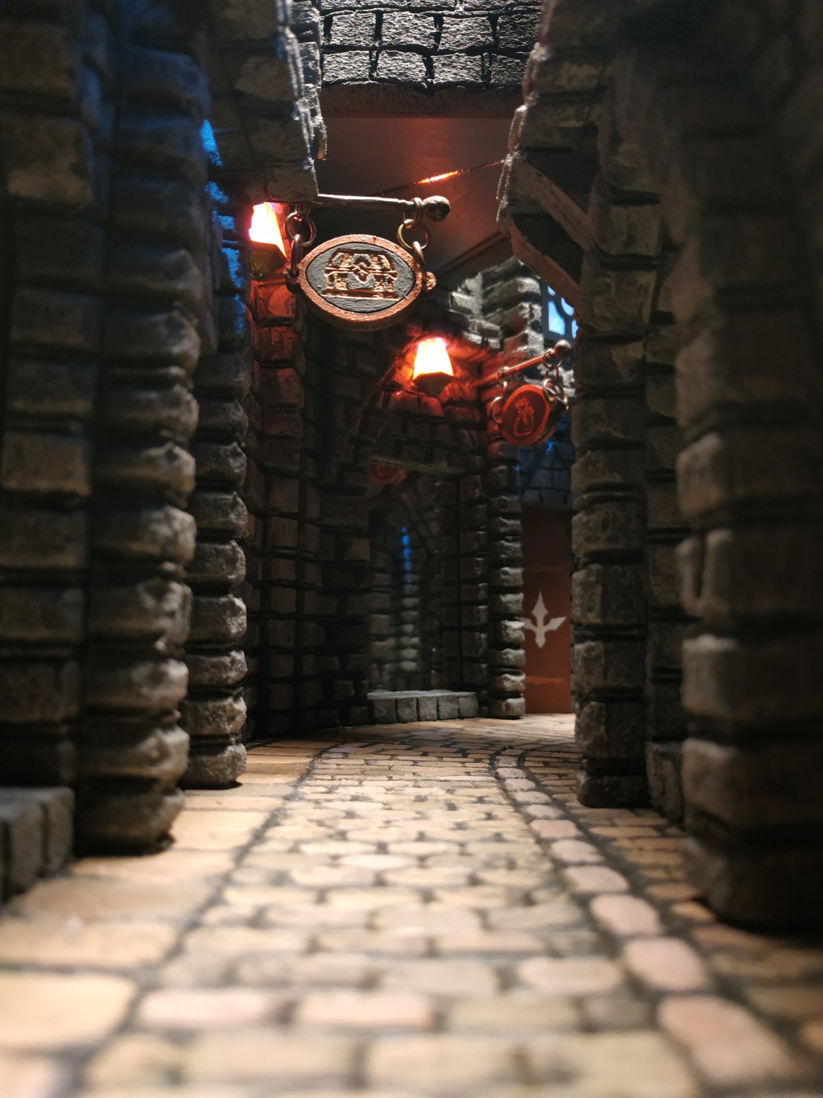 Elder Scrolls Online Book Nook Shelf Insert Diorama-0