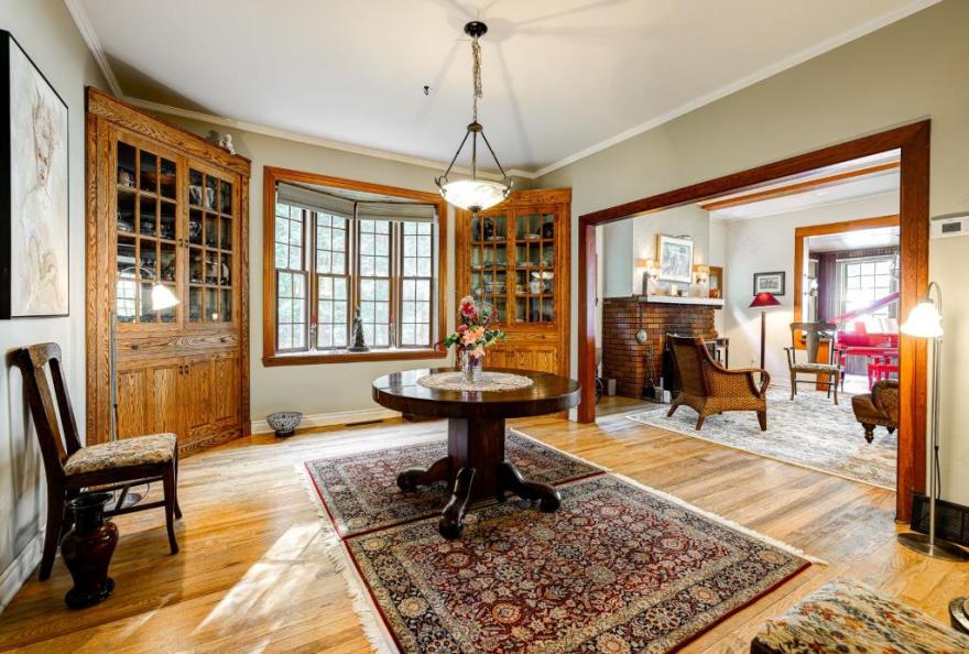 圣普拉西德劳伦琴地区温馨住宅丨Joli Joli Design-9