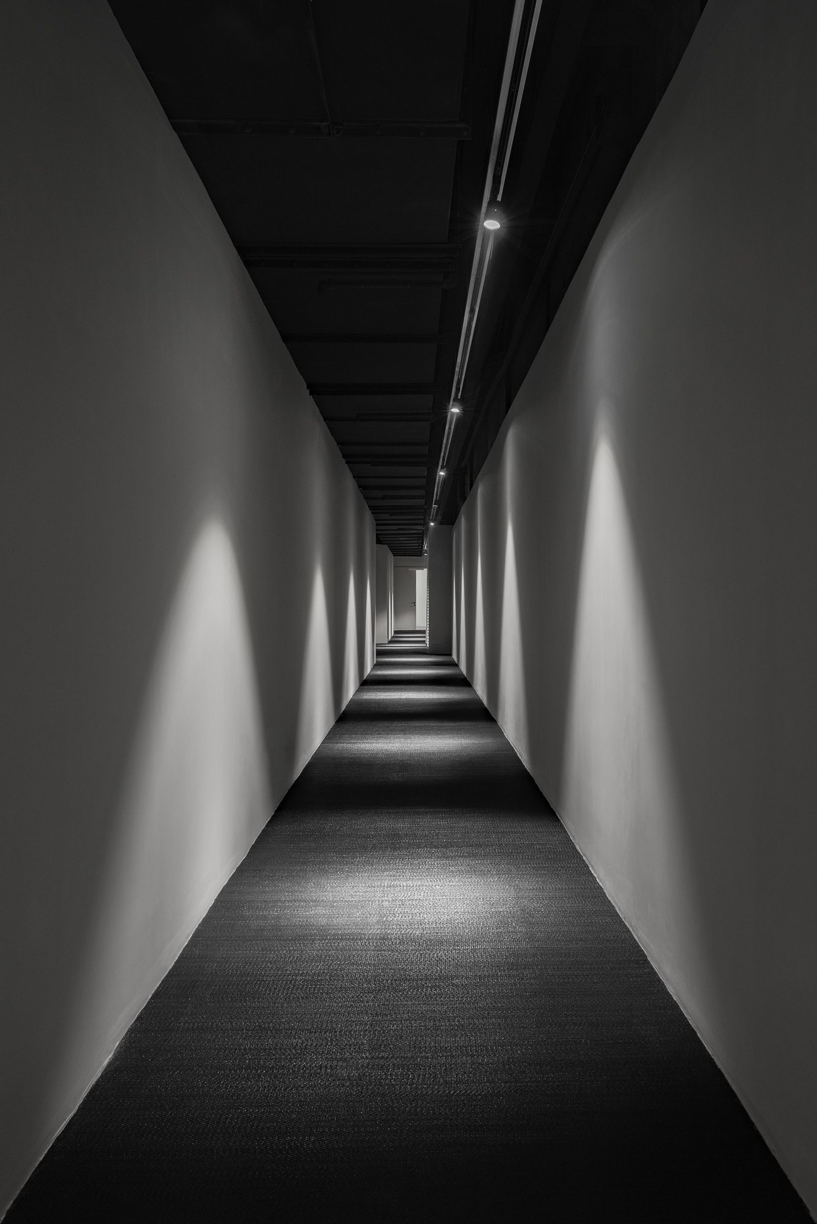 建鲤居剧院（注：由于Jian Li Ju无更多背景信息，这里按拼音音译处理，若有实际含义请补充信息后再翻译） 丨中国上海丨More Design Office（MDO）-20