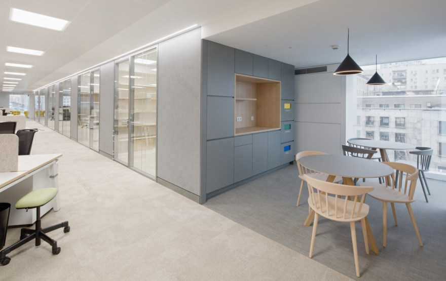 Madrid 国际律所总部,优雅透明的办公空间-15