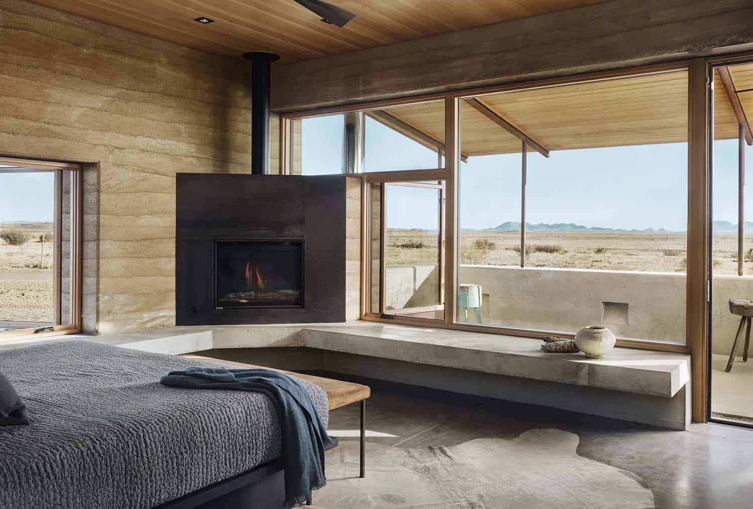 See this remarkable rammed earth house nestled on a Texas ranch-17
