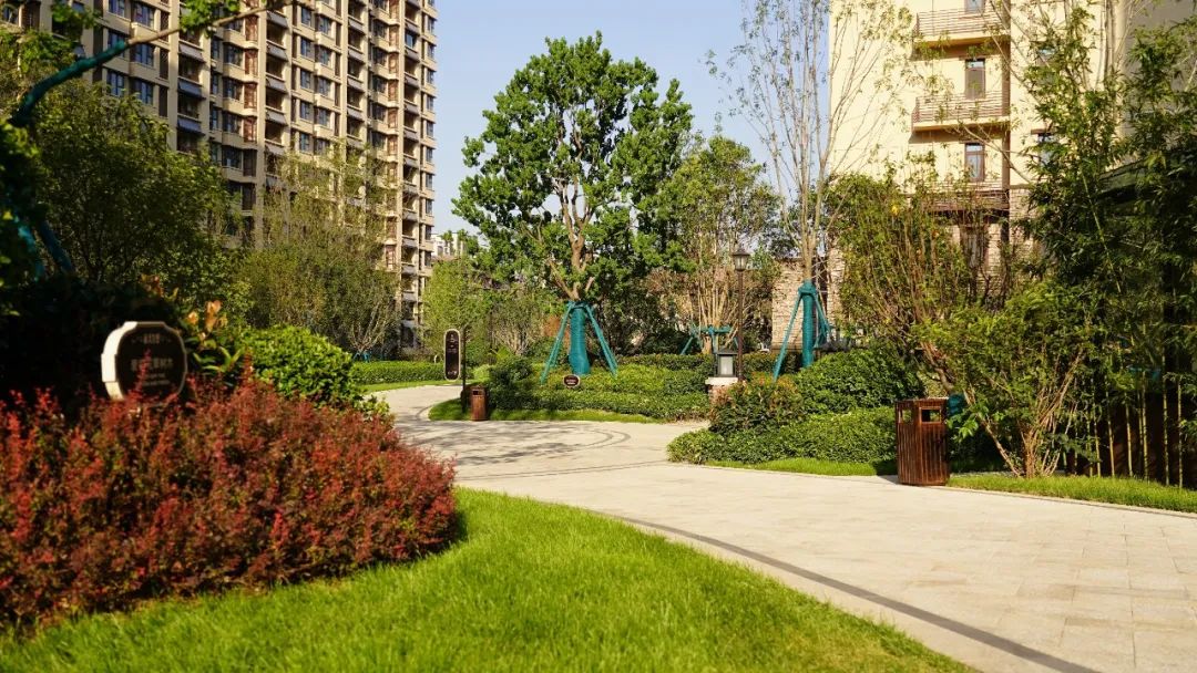 北美风情度假社区 · 华润置地济南公元九里景观设计丨中国济南丨上海亦境建筑景观有限公司-5