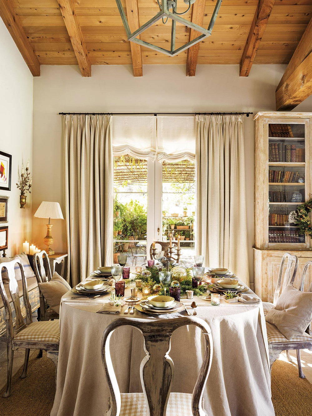 西班牙别墅 | 阳光圣诞的温馨设计-8