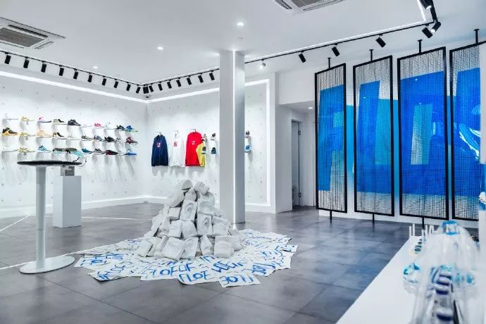 魔都新潮牌店盘点 | Supreme、INVINCIBLE 等品牌齐聚上海-130