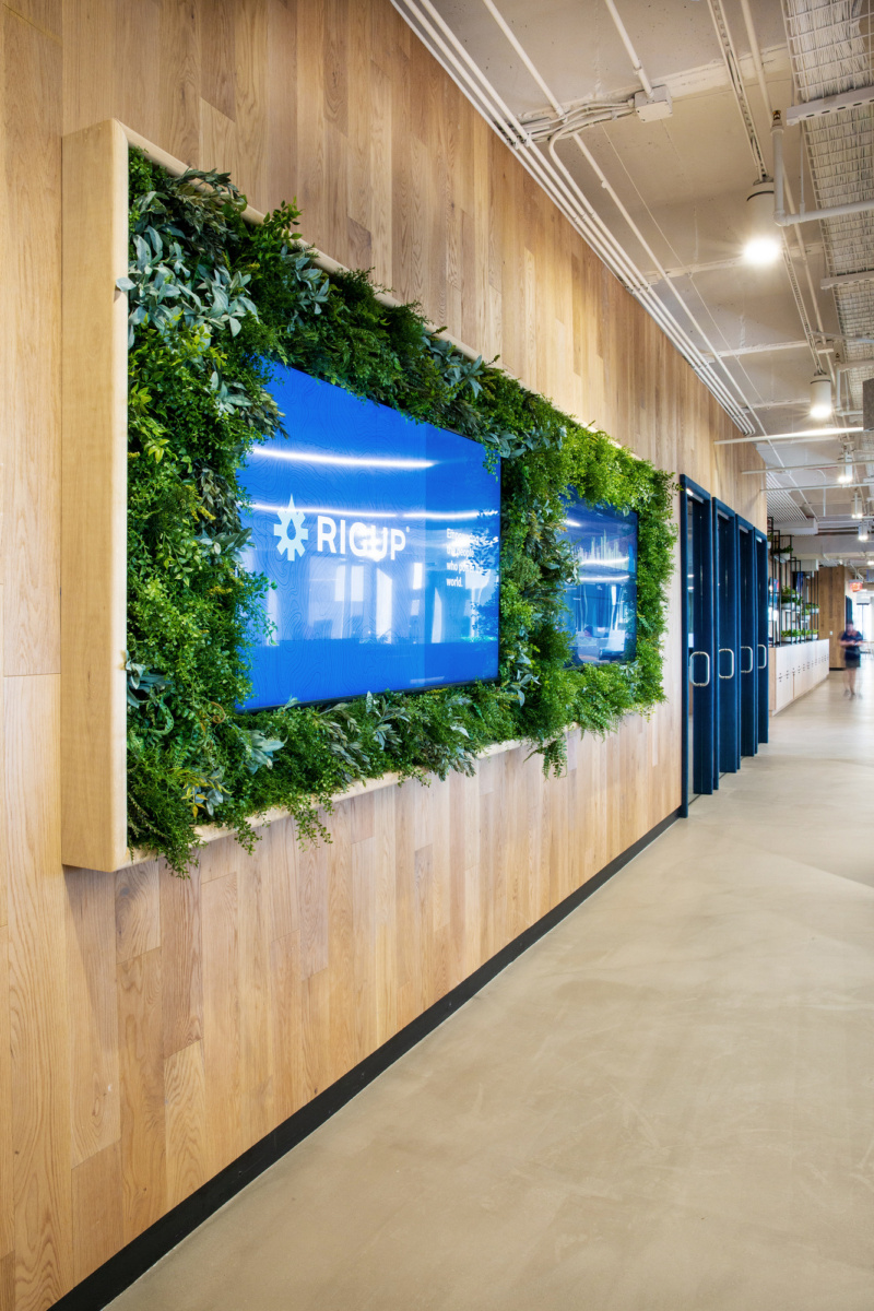 Austin 初创公司 RigUp 现代温馨办公空间-24