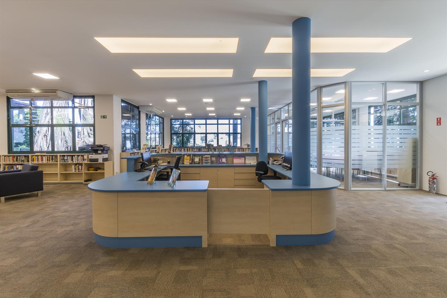 巴西 Campinas 美国学校图书馆 共享学习空间设计-2