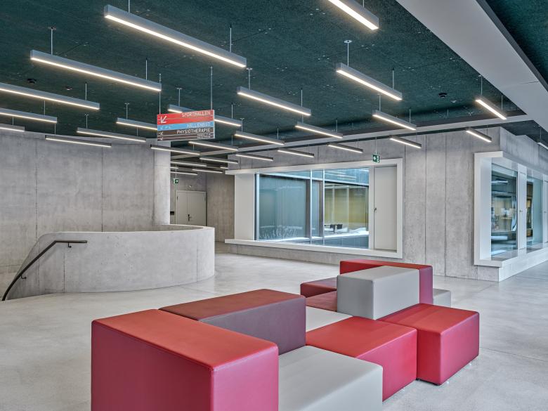 Sportzentrum Kerenzerberg 体育中心丨瑞士丨Burkard Meyer Architekten-2