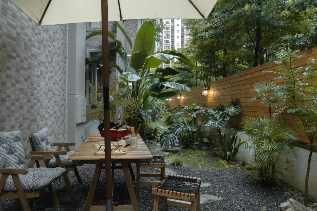 成都 72㎡度假风住宅 | 原木元素与低饱和度色彩的完美结合-59