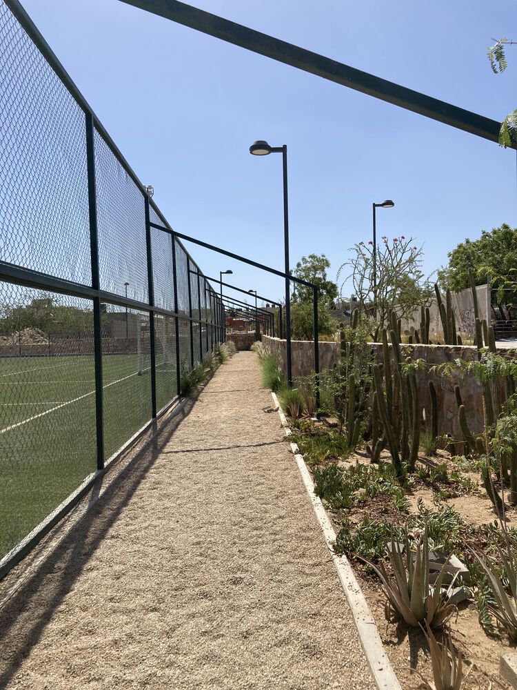 花园阴影 · 沙漠城市的公共空间基础设施丨墨西哥-29