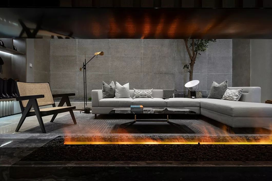 360㎡高级灰别墅 | 围炉夜话，回归本心的感动-6