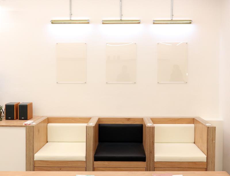 1996 年电信商店化繁为简的室内设计-15