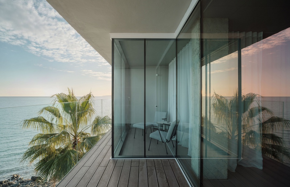 海景画框——西班牙 Torremuelle 公寓设计-24