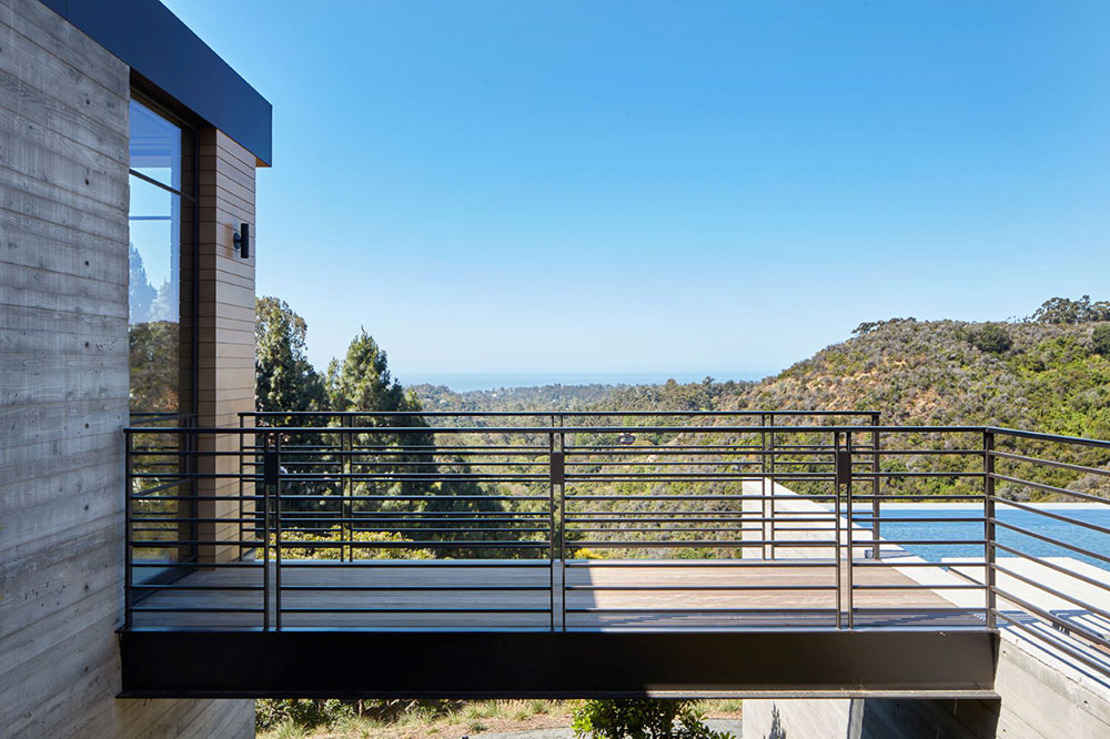 加州圣塔莫尼卡山巅现代豪华别墅-18