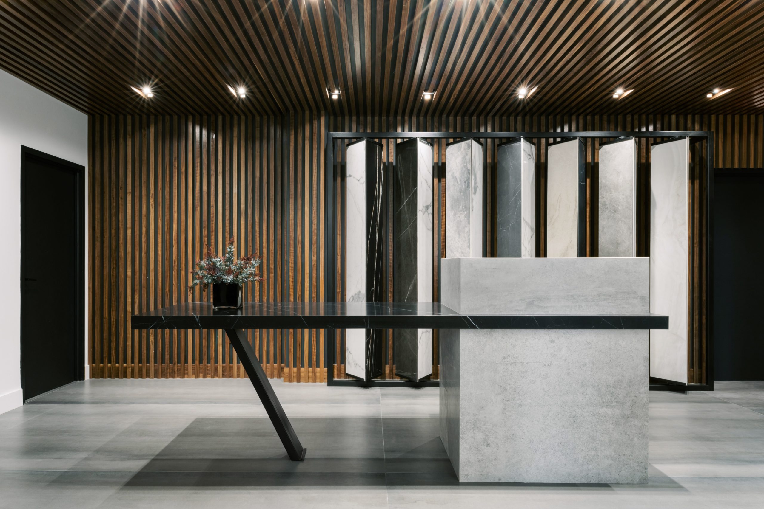 现代品质，精湛工艺——Contour Interior Design 的 Moderno 展示空间-19