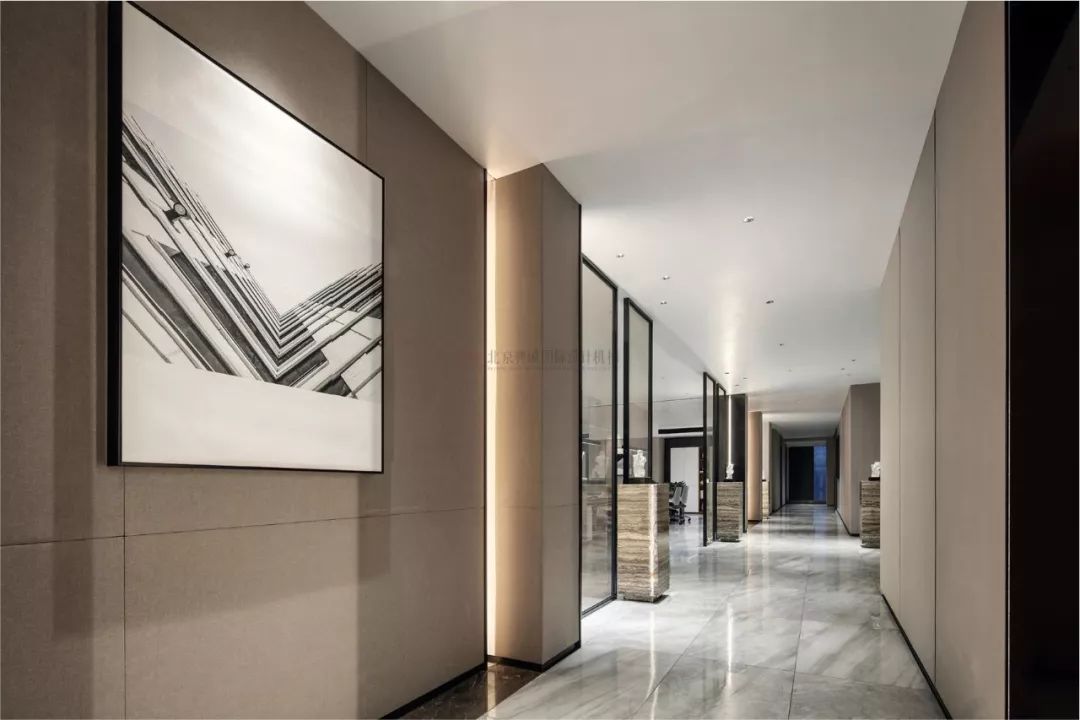 典硕国际设计机构打造的现代中式办公空间-26