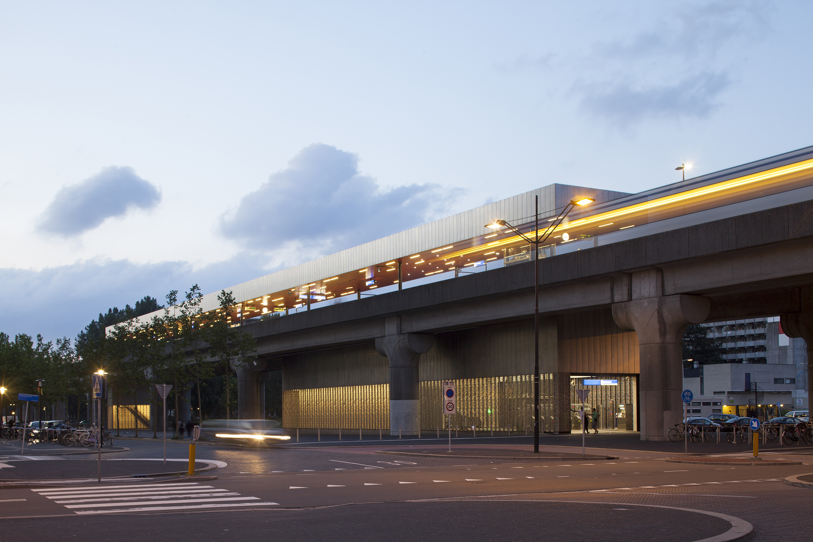 Kraaiennest Metro Station | Maccreanor Lavington-14