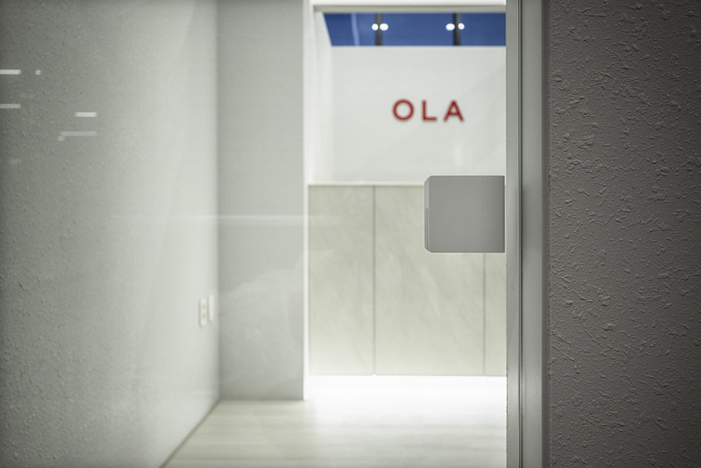 简约白色瑜伽室，45 平米的空间艺术-2