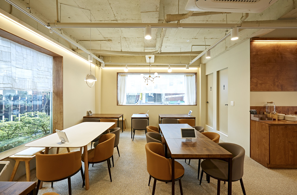 简约意大利餐厅设计 展现白色木调氛围美-13